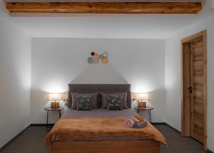 Apartman The Dom 21 *